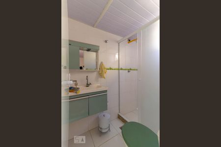 Casa de condomínio para alugar com 120m², 3 quartos e sem vaga2º andar: Banheiro da Suíte