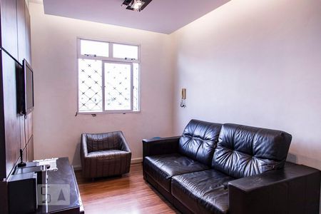 Sala de apartamento à venda com 2 quartos, 100m² em Padre Eustáquio, Belo Horizonte