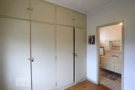 Casa à venda com 550m², 7 quartos e 4 vagasCloset Suíte 2