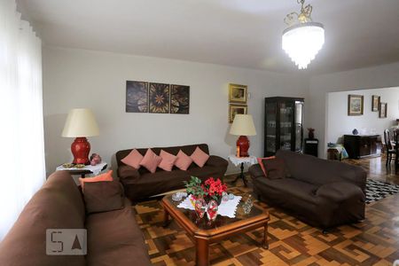 Sala de casa à venda com 7 quartos, 550m² em Parque Colonial, São Paulo