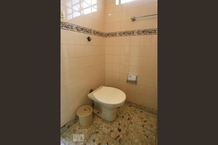 Casa à venda com 550m², 7 quartos e 4 vagasBanheiro Suíte 2