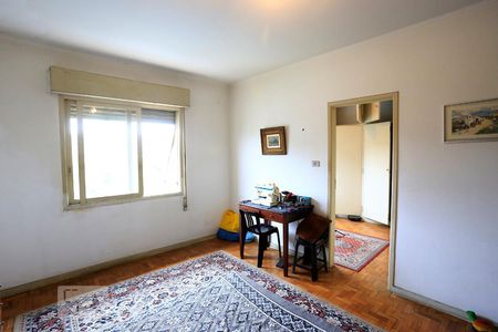 Casa à venda com 550m², 7 quartos e 4 vagasSuíte 2