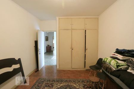 Casa à venda com 550m², 7 quartos e 4 vagasQuarto 1