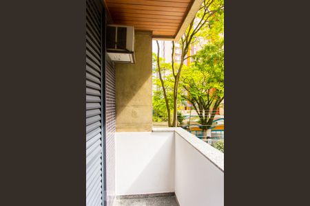 Apartamento à venda com 270m², 4 quartos e 3 vagasVaranda do Quarto 3