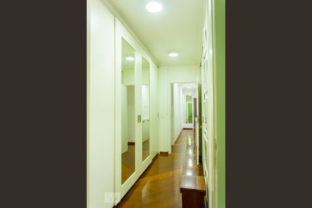 Apartamento à venda com 270m², 4 quartos e 3 vagasCloset do Quarto 1