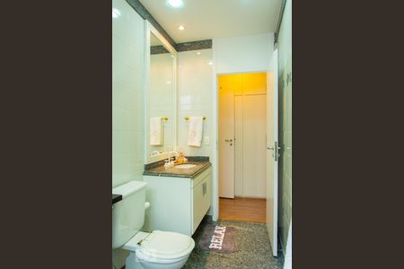 Apartamento à venda com 270m², 4 quartos e 3 vagasBanheiro da Suíte 3