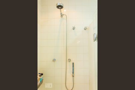 Apartamento à venda com 270m², 4 quartos e 3 vagasBanheiro da Suíte Master - Chuveiro