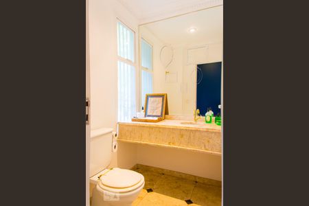 Apartamento à venda com 270m², 4 quartos e 3 vagasLavabo