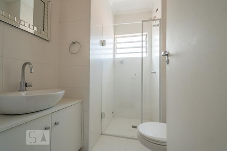 Casa à venda com 190m², 3 quartos e 2 vagasBanheiro 1