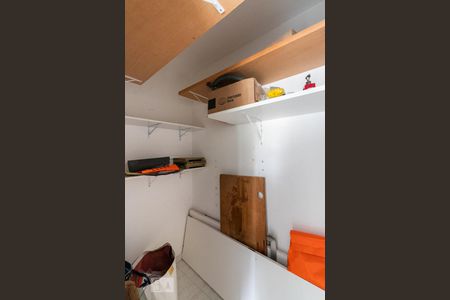 Apartamento à venda com 60m², 2 quartos e 1 vaga Apartamento à venda com 60m², 2 quartos e 1 vagaQuarto de Serviço