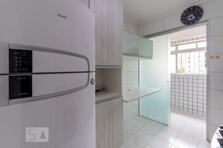 Apartamento à venda com 60m², 2 quartos e 1 vaga Apartamento à venda com 60m², 2 quartos e 1 vagaCozinha