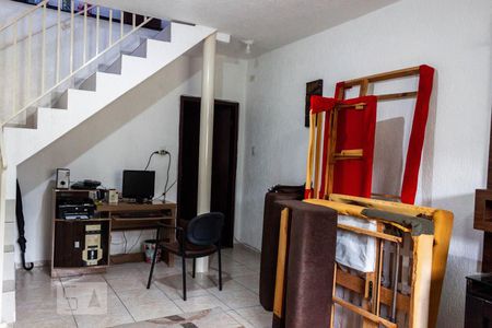 Sala de casa à venda com 3 quartos, 180m² em Vila Mazzei, São Paulo