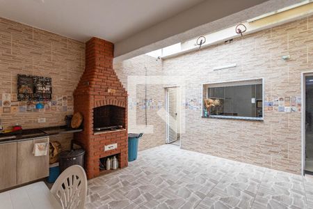 Casa à venda com 190m², 3 quartos e 2 vagas Casa à venda com 190m², 3 quartos e 2 vagasÁrea de serviço