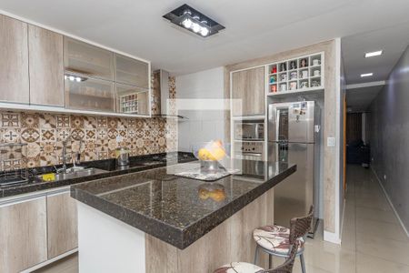 Casa à venda com 190m², 3 quartos e 2 vagas Casa à venda com 190m², 3 quartos e 2 vagasCozinha