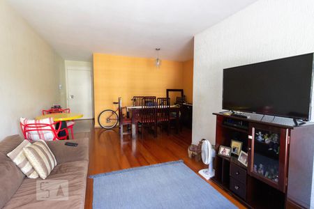 Sala de apartamento à venda com 3 quartos, 84m² em City América, São Paulo