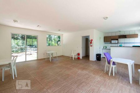 Apartamento à venda com 42m², 2 quartos e sem vaga Apartamento à venda com 42m², 2 quartos e sem vagaSalão de Festas