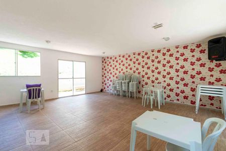 Apartamento à venda com 42m², 2 quartos e sem vaga Apartamento à venda com 42m², 2 quartos e sem vagaSalão de Festas