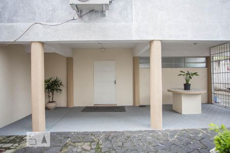 Apartamento à venda com 68m², 2 quartos e sem vagaÁrea comum