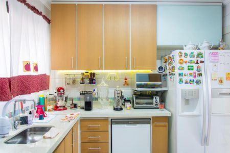 Apartamento à venda com 70m², 2 quartos e 2 vagasCozinha