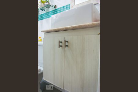 Apartamento à venda com 70m², 2 quartos e 2 vagasBanheiro Social