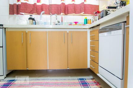 Apartamento à venda com 70m², 2 quartos e 2 vagasCozinha - Armários