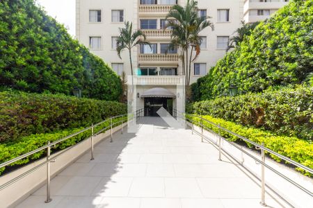 Apartamento para alugar com 72m², 3 quartos e 1 vagaFachada