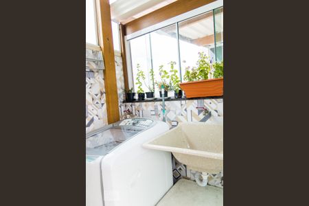 Apartamento à venda com 150m², 2 quartos e 2 vagasLavanderia