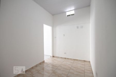 Sala/ Quarto de kitnet/studio para alugar com 1 quarto, 25m² em Vila Gumercindo, São Paulo