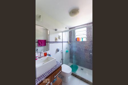 Apartamento à venda com 70m², 2 quartos e 1 vagaBanheiro Social