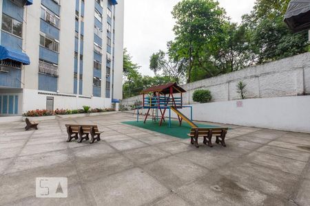 Apartamento à venda com 70m², 2 quartos e 1 vagaÁrea Comum - Playground