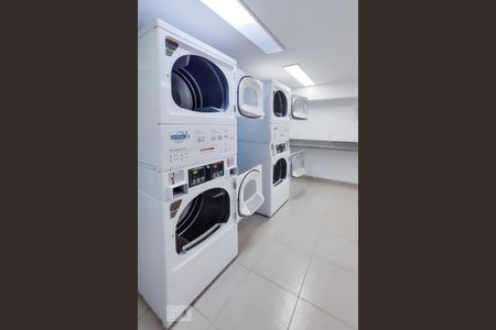 Apartamento para alugar com 70m², 2 quartos e 1 vaga Apartamento para alugar com 70m², 2 quartos e 1 vagaLavanderia