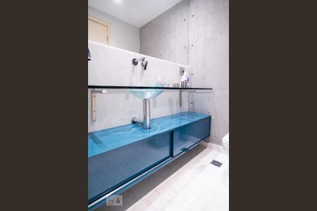 Apartamento para alugar com 70m², 2 quartos e 1 vaga Apartamento para alugar com 70m², 2 quartos e 1 vagaBanheiro Social