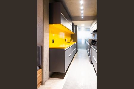 Apartamento para alugar com 70m², 2 quartos e 1 vaga Apartamento para alugar com 70m², 2 quartos e 1 vagaCozinha