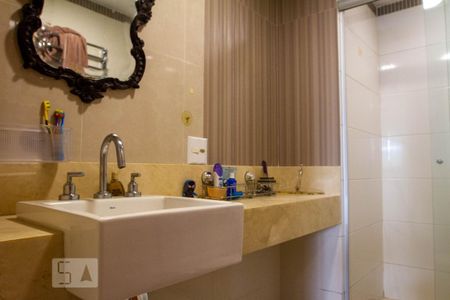 Apartamento à venda com 80m², 2 quartos e 1 vaga Apartamento à venda com 80m², 2 quartos e 1 vagaBanheiro do Quarto 2 - Suíte