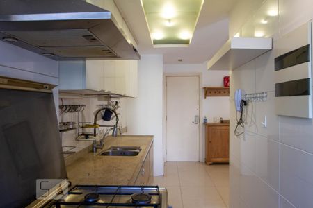 Apartamento à venda com 80m², 2 quartos e 1 vaga Apartamento à venda com 80m², 2 quartos e 1 vagaCozinha