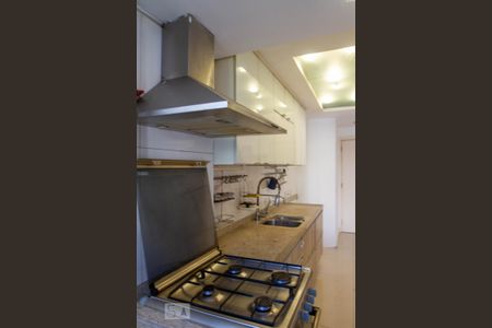 Apartamento à venda com 80m², 2 quartos e 1 vaga Apartamento à venda com 80m², 2 quartos e 1 vagaCozinha