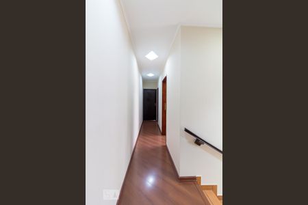 Corredor de casa à venda com 3 quartos, 185m² em Vila Moreira, Guarulhos