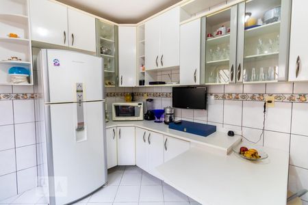 Casa à venda com 125m², 3 quartos e 4 vagas Casa à venda com 125m², 3 quartos e 4 vagasCozinha
