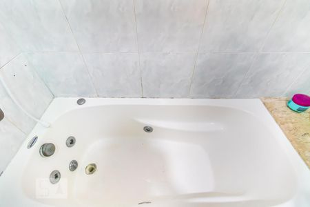 Casa à venda com 125m², 3 quartos e 4 vagas Casa à venda com 125m², 3 quartos e 4 vagasBanheira