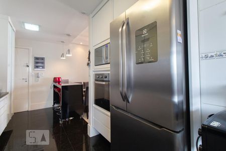 Apartamento à venda com 211m², 3 quartos e 3 vagas Apartamento à venda com 211m², 3 quartos e 3 vagasCozinha