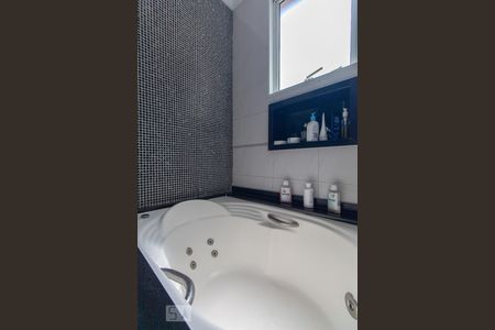 Apartamento à venda com 211m², 3 quartos e 3 vagas Apartamento à venda com 211m², 3 quartos e 3 vagassuíte 1