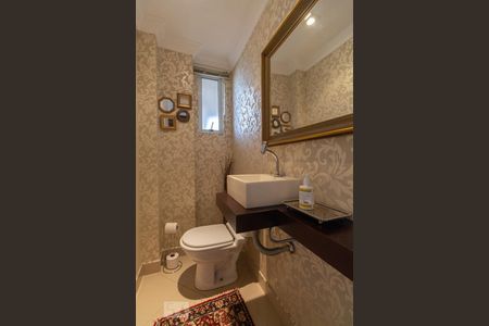 Apartamento à venda com 211m², 3 quartos e 3 vagas Apartamento à venda com 211m², 3 quartos e 3 vagasLavabo