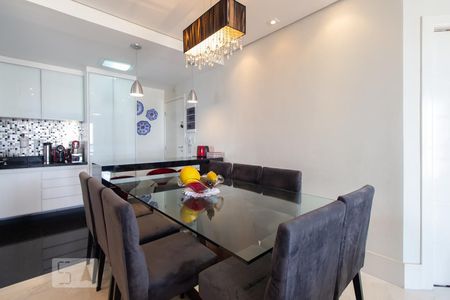 Apartamento à venda com 211m², 3 quartos e 3 vagas Apartamento à venda com 211m², 3 quartos e 3 vagasSala