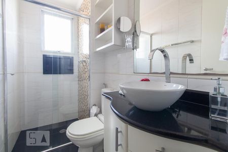 Apartamento à venda com 211m², 3 quartos e 3 vagas Apartamento à venda com 211m², 3 quartos e 3 vagasBanheiro social