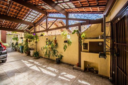 Garagem de casa à venda com 4 quartos, 167m² em Vila da Saúde, São Paulo