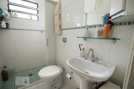 Casa à venda com 167m², 4 quartos e 4 vagasBanheiro Suíte 2