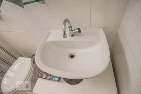 Casa à venda com 167m², 4 quartos e 4 vagasBanheiro 1