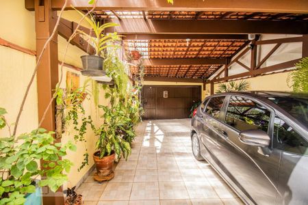 Garagem de casa à venda com 4 quartos, 167m² em Vila da Saúde, São Paulo