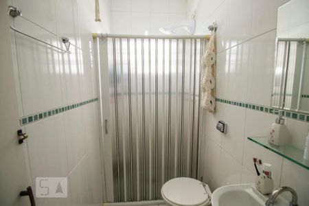Casa à venda com 167m², 4 quartos e 4 vagasBanheiro Suíte 2
