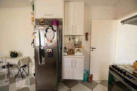 Casa à venda com 167m², 4 quartos e 4 vagasCozinha